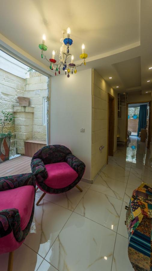 Ta' Gilard - Lovely Renovated Holiday Home Zabbar Экстерьер фото