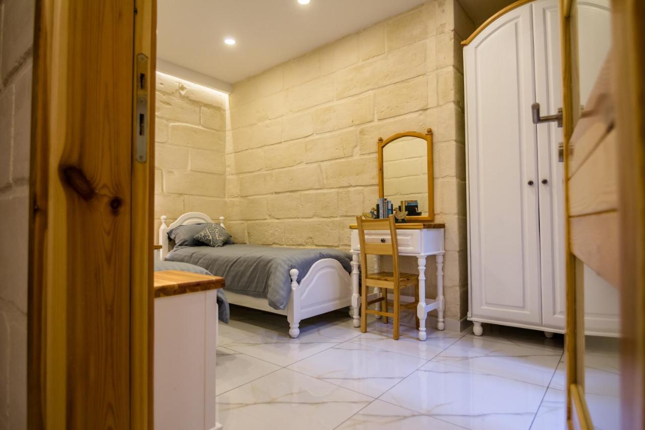 Ta' Gilard - Lovely Renovated Holiday Home Zabbar Экстерьер фото